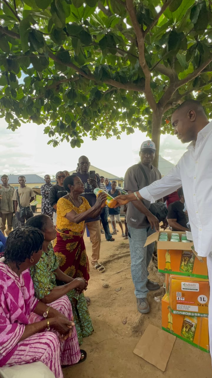 Richard Romanus Strengthens Farming Activities Through Herbicide Distribution in Obubra II Constituency, Cross River State